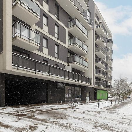 Modern One Bedroom Apartment With Parking In Lodz By Renters Prestige المظهر الخارجي الصورة