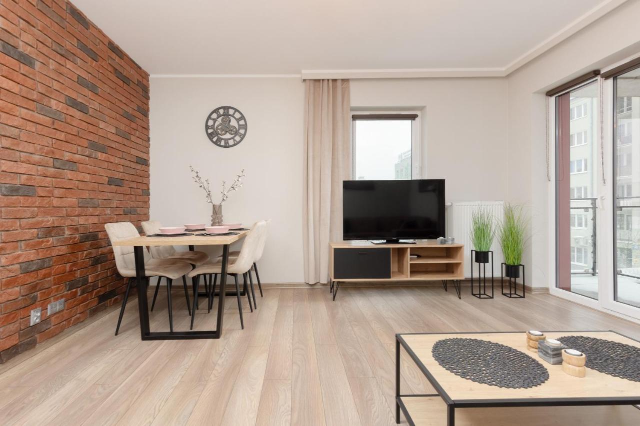 Modern One Bedroom Apartment With Parking In Lodz By Renters Prestige المظهر الخارجي الصورة