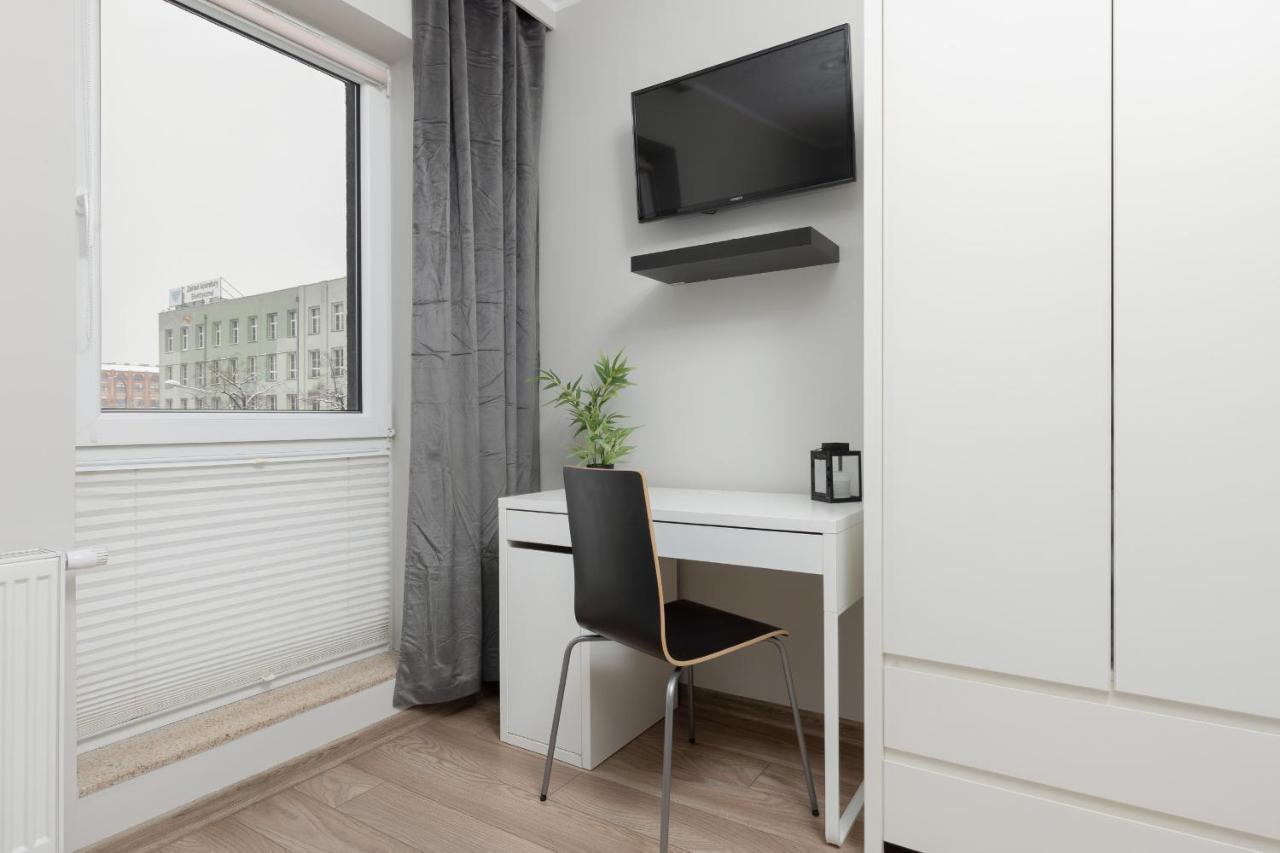 Modern One Bedroom Apartment With Parking In Lodz By Renters Prestige المظهر الخارجي الصورة